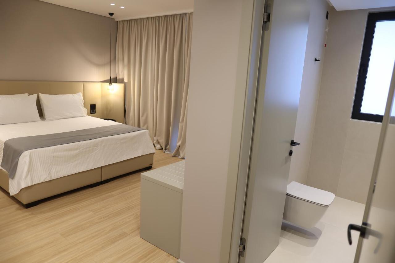 Yacht Premium Hotel Saranda Dış mekan fotoğraf