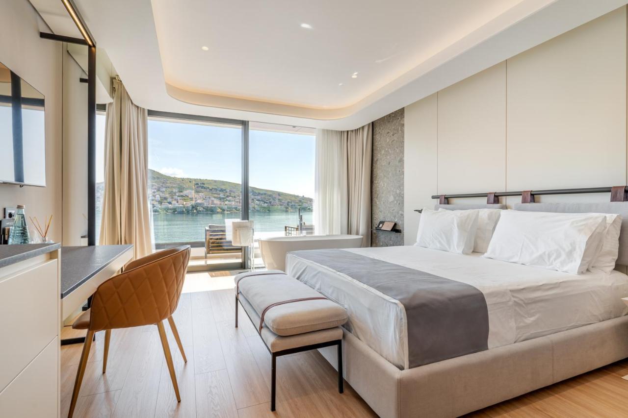 Yacht Premium Hotel Saranda Dış mekan fotoğraf