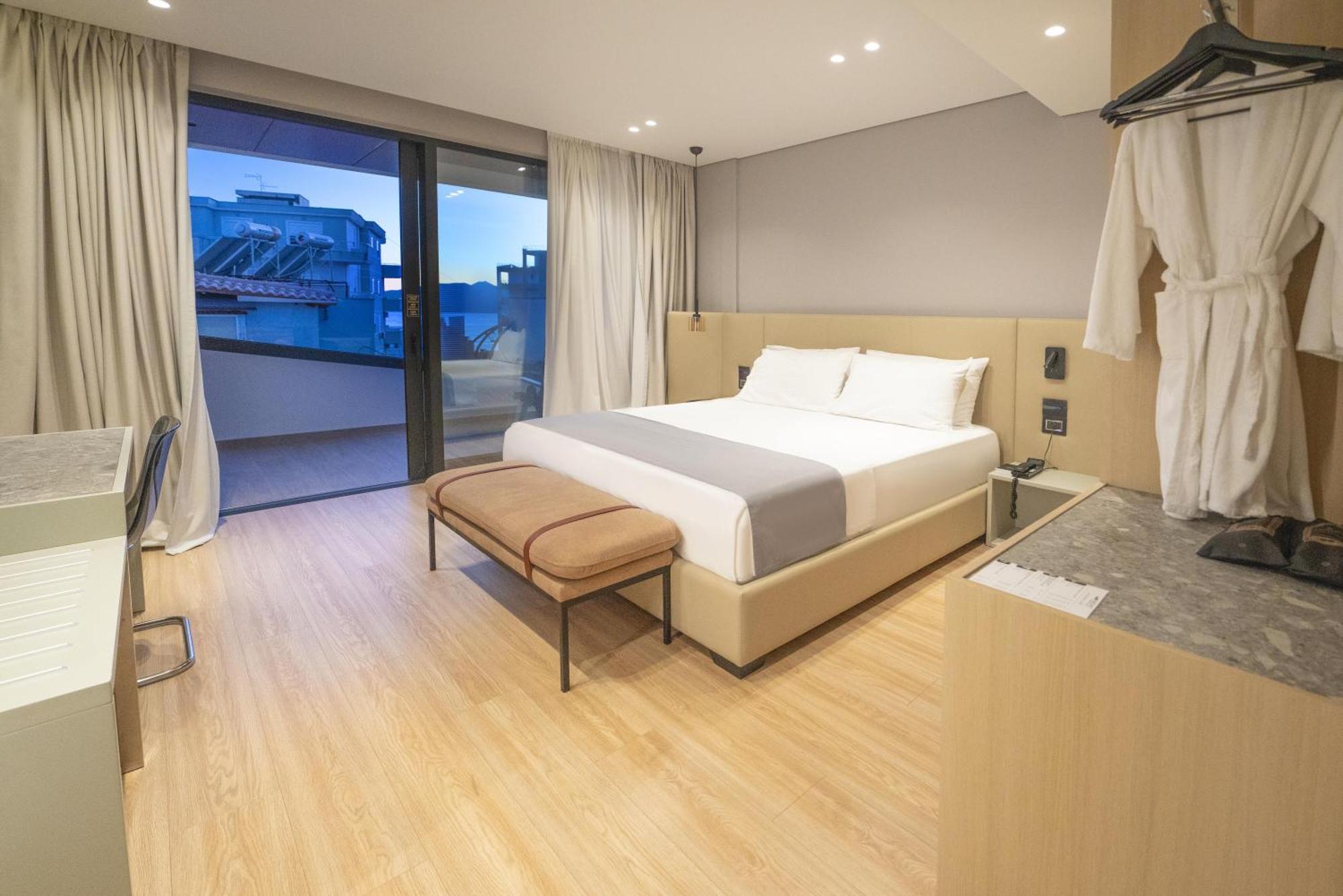 Yacht Premium Hotel Saranda Dış mekan fotoğraf