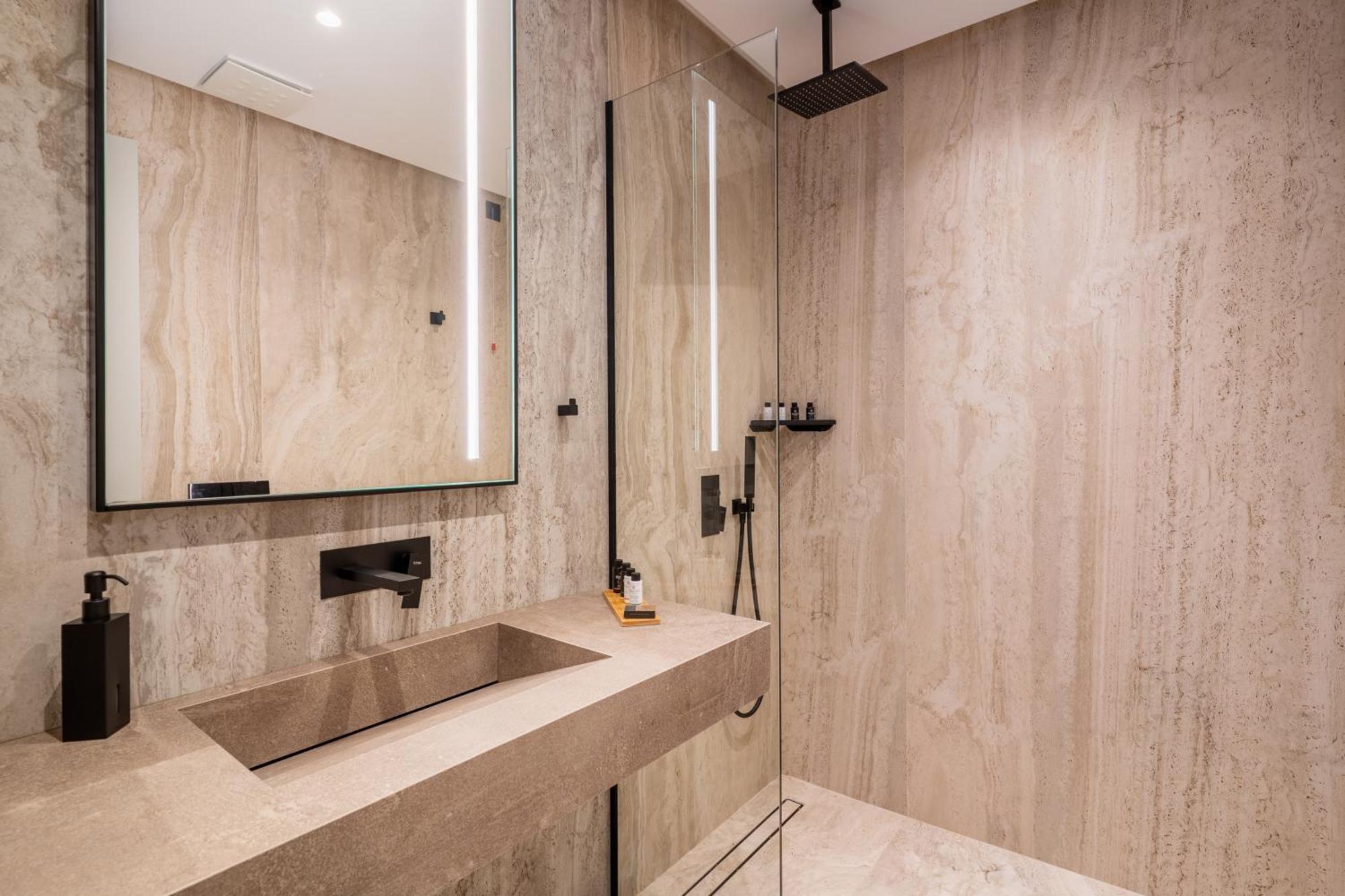 Yacht Premium Hotel Saranda Dış mekan fotoğraf