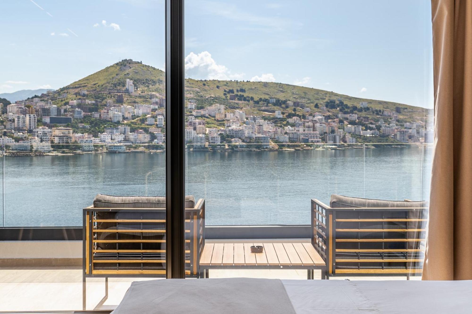 Yacht Premium Hotel Saranda Dış mekan fotoğraf